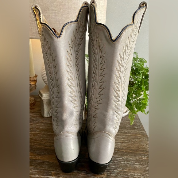 *Crosslisted* Vintage ACME Scallopped Women’s Western Cowboy Boots - Size 5.5 - Picture 5 of 10